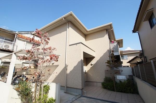 尼崎市塚口町６丁目のハイツ