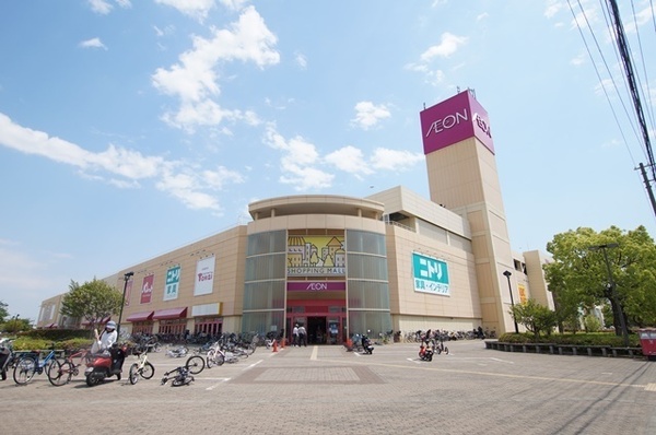 尼崎市小中島2丁目のハイツ(イオン尼崎店)