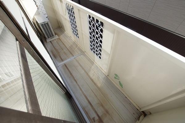 尼崎市若王寺２丁目のハイツ