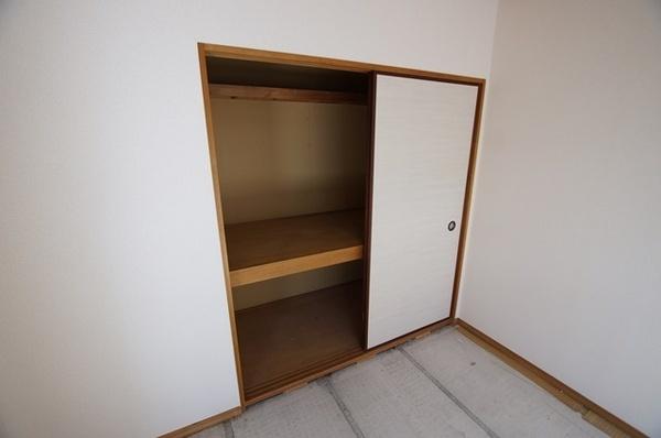 尼崎市若王寺２丁目のハイツ