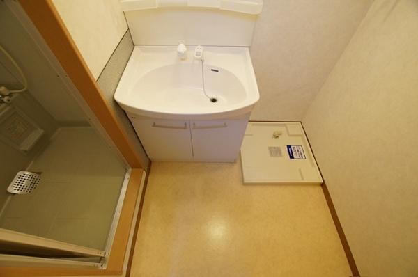 尼崎市西長洲町２丁目のマンション