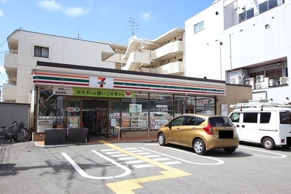尼崎市南塚口町1丁目のマンション(セブン-イレブン阪急塚口駅南店)