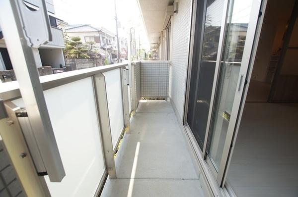 尼崎市武庫之荘７丁目のハイツ