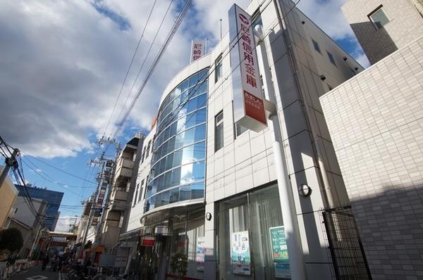 尼崎市七松町1丁目のマンション(尼崎信用金庫立花北支店)