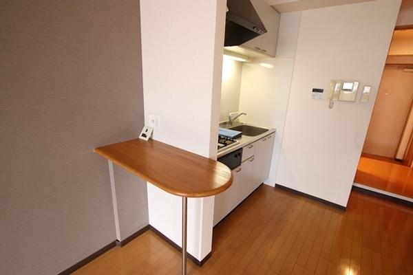 尼崎市七松町１丁目のマンション
