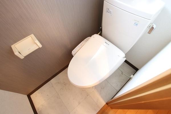尼崎市七松町１丁目のマンション