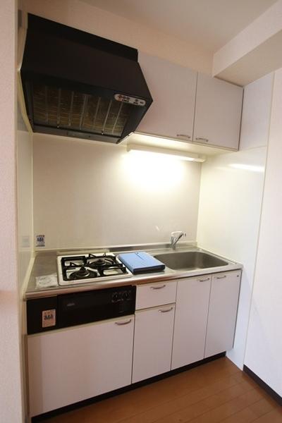 尼崎市七松町１丁目のマンション