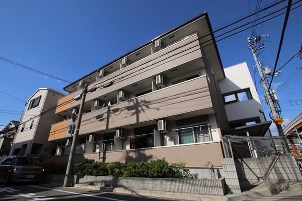 尼崎市東七松町１丁目のハイツ