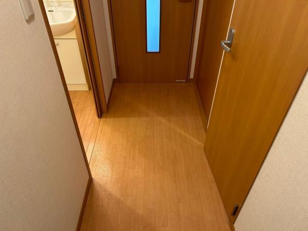尼崎市三反田町１丁目のハイツ