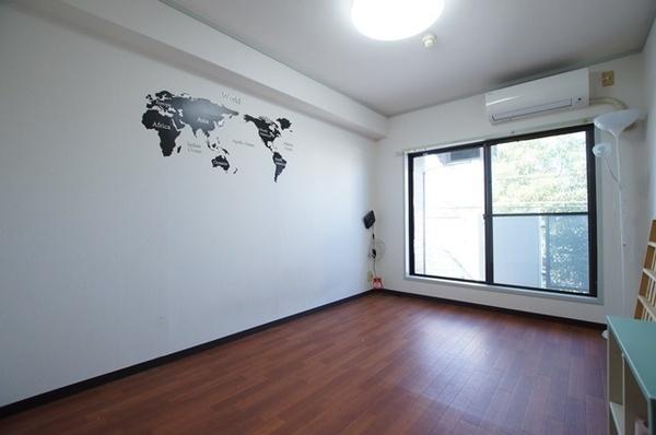 尼崎市東園田町１丁目のマンション