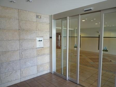 尼崎市東塚口町１丁目のマンション