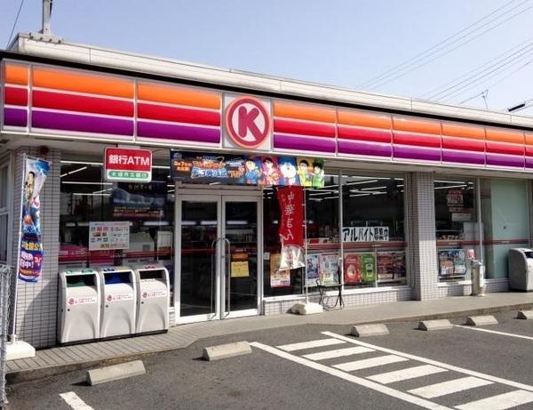 尼崎市東塚口町1丁目のハイツ(サークルK尼崎南塚口町店)