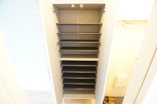 尼崎市東塚口町１丁目のハイツ