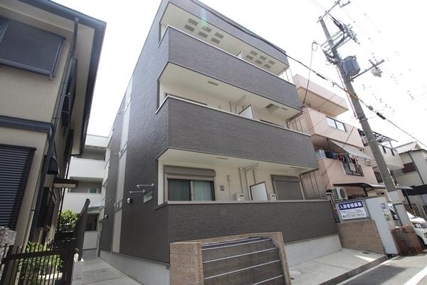 尼崎市立花町３丁目のアパート