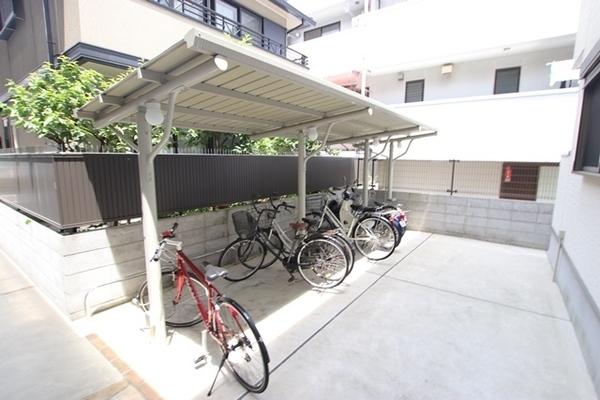 尼崎市立花町３丁目のアパート