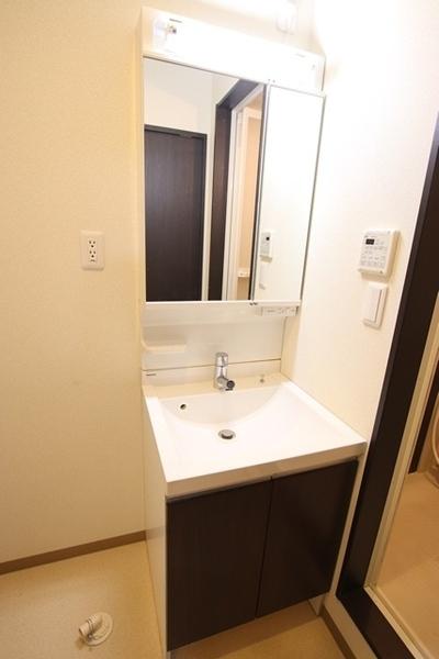 尼崎市立花町３丁目のアパート