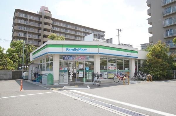 グリーンテラス尼崎(ファミリーマート潮江五丁目店)