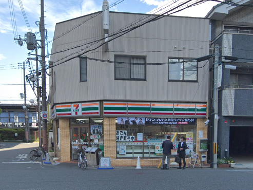 尼崎市七松町1丁目のアパート(セブンイレブン尼崎立花駅前店)