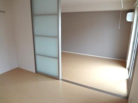 尼崎市大庄北３丁目のハイツ