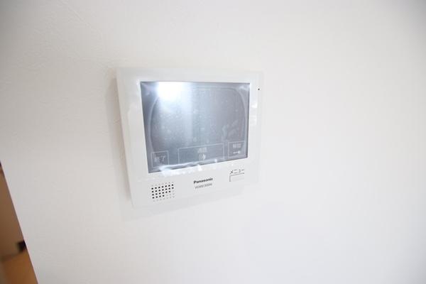 尼崎市東園田町２丁目のアパート