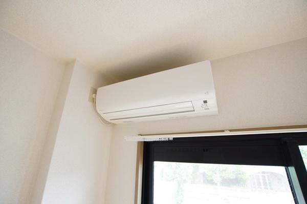 尼崎市東園田町３丁目のアパート