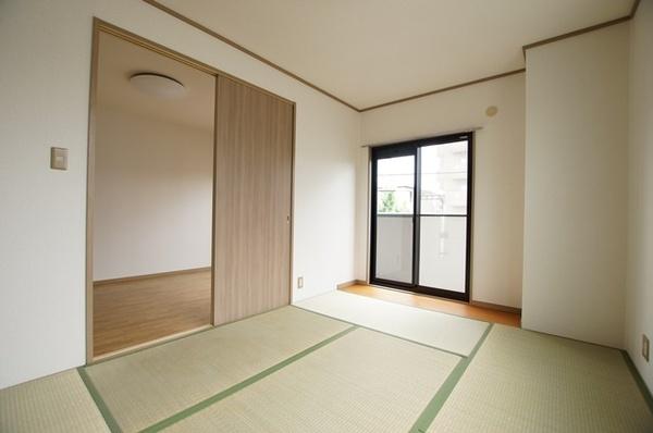 尼崎市東園田町３丁目のアパート