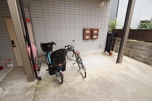尼崎市東園田町３丁目のアパート