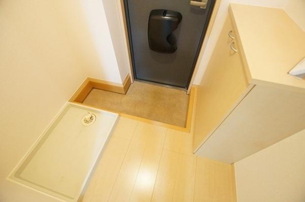 尼崎市小中島１丁目のハイツ