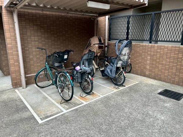 尼崎市南七松町１丁目のマンション
