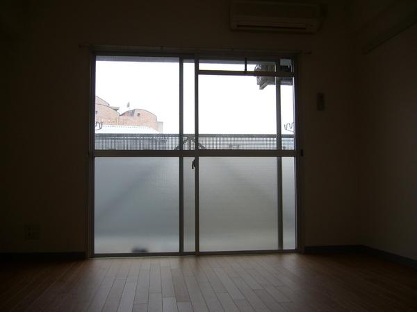 尼崎市東塚口町１丁目のマンション