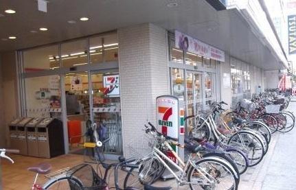尼崎市武庫之荘本町1丁目のアパート(セブンイレブン阪急武庫之荘駅南店)