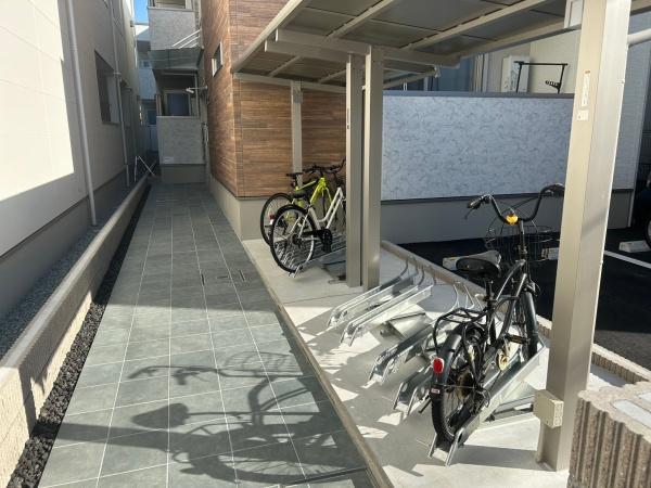 尼崎市東園田町１丁目のアパート