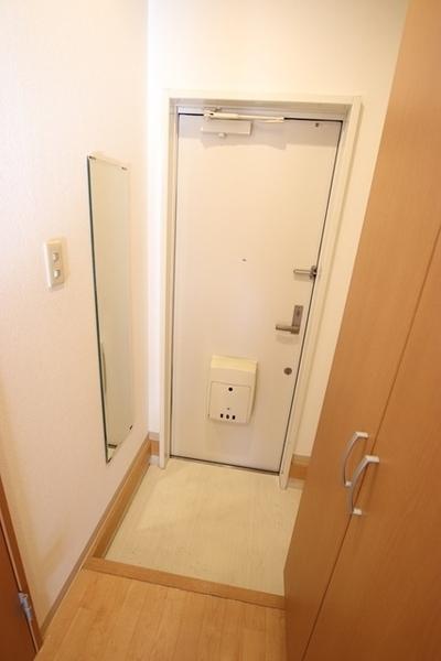 尼崎市武庫川町４丁目のハイツ