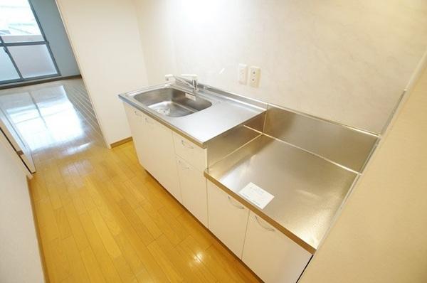 尼崎市水堂町４丁目のマンション