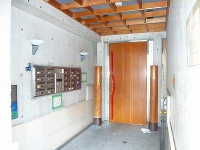尼崎市立花町２丁目のマンション