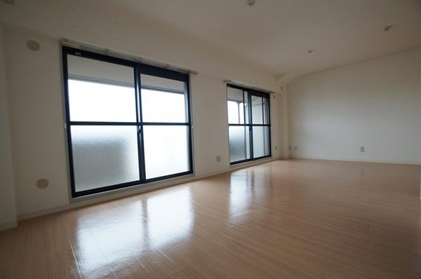 尼崎市大西町２丁目のマンション