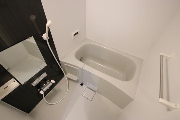尼崎市小中島３丁目のアパート