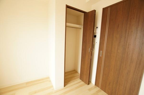 尼崎市七松町１丁目のマンション