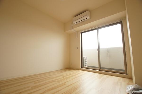 尼崎市七松町１丁目のマンション