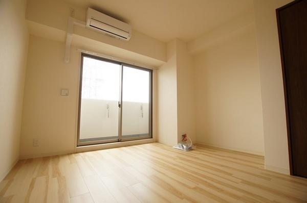 尼崎市七松町１丁目のマンション