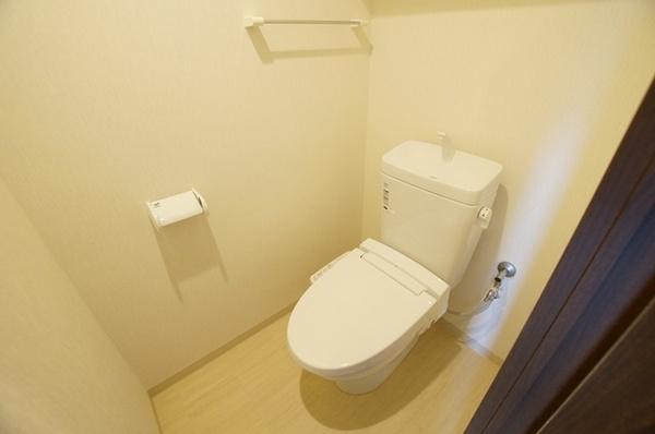 尼崎市七松町１丁目のマンション