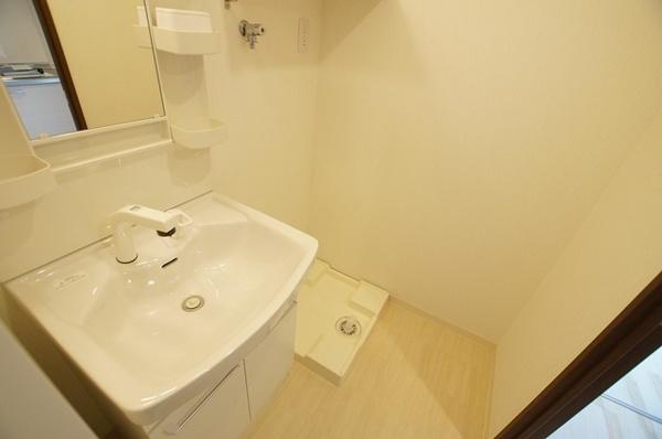 尼崎市七松町１丁目のマンション