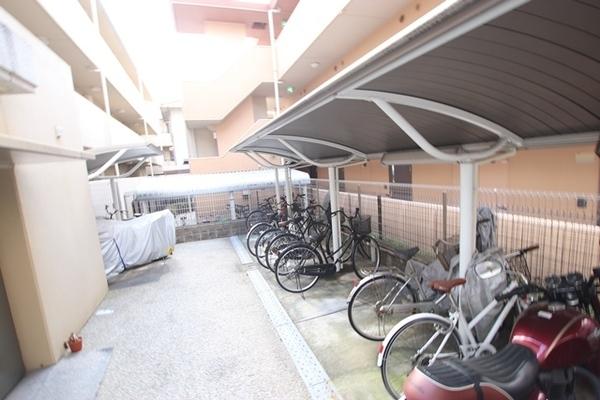 尼崎市小中島２丁目のマンション