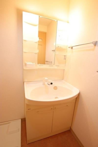 尼崎市小中島２丁目のマンション