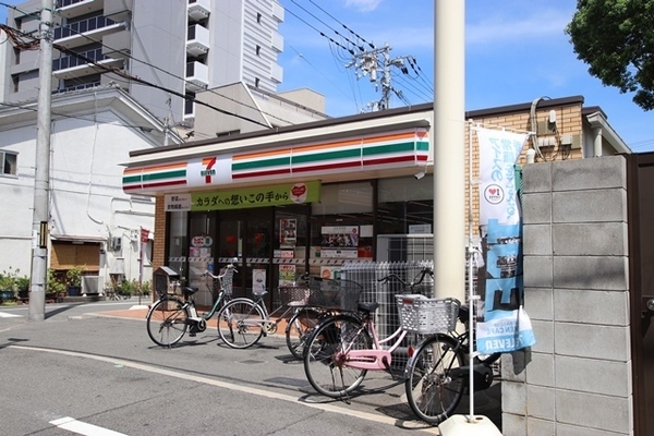 プレサンス塚本アクミリオン(セブン-イレブンJR塚本駅西店)
