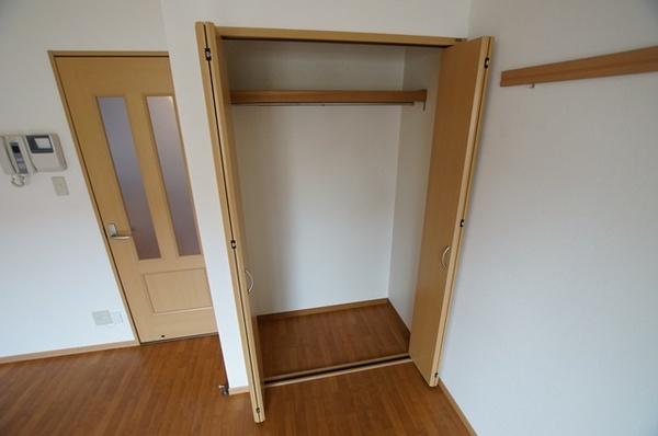 尼崎市西長洲町２丁目のマンション
