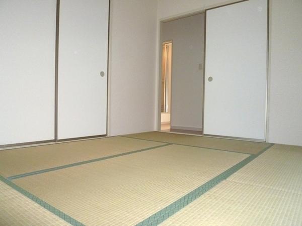 尼崎市東園田町４丁目のハイツ