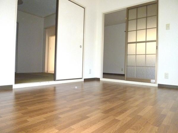 尼崎市東園田町４丁目のハイツ