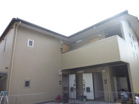 尼崎市武庫之荘本町１丁目のハイツ