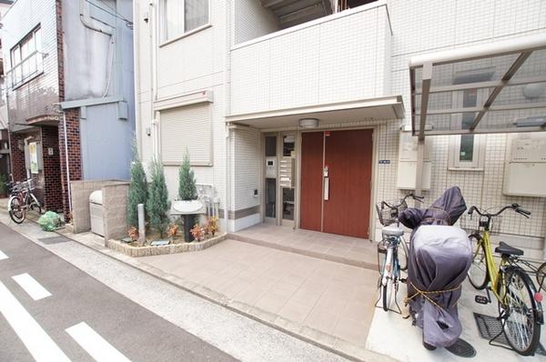 尼崎市昭和通１丁目のハイツ